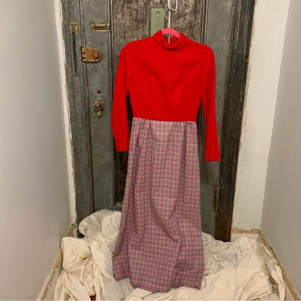 Small Vintage 60s 70s long sleeve max dress mod red white blue plaid